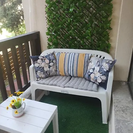 아파트 Gold Infinity 벨린그래드